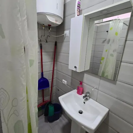 Апартаменты Roxhensi Шенджин