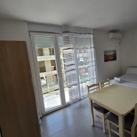 Roxhensi Апартаменты