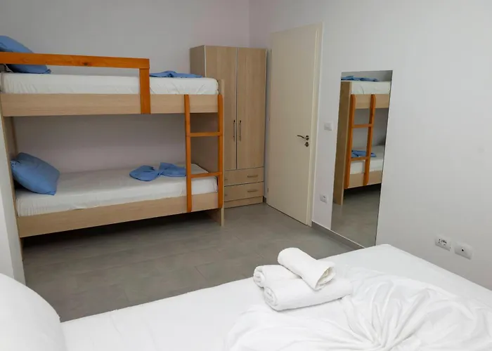 Roxhensi Appartamento Shëngjin