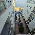 شقة Roxhensi Shëngjin