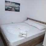 Roxhensi شقة Shëngjin