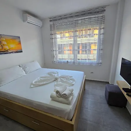 Apartamento Roxhensi Shëngjin