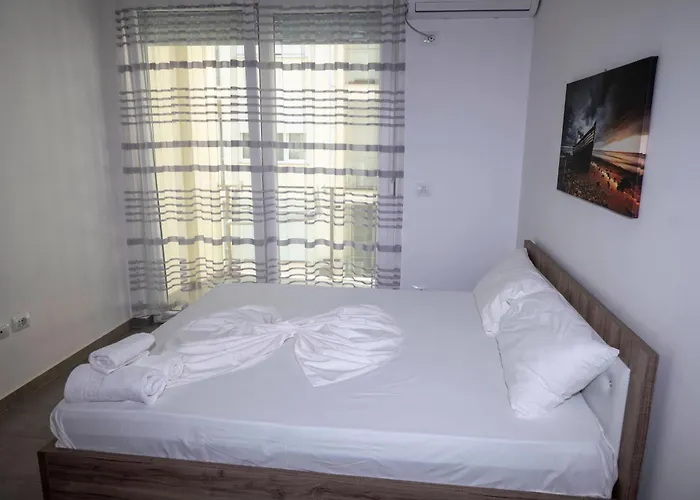 Apartamento Roxhensi Shëngjin